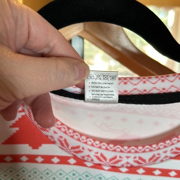 Sloth Ugly Christmas Sweatshirt Size Small Oversized - Picture 4 of 5